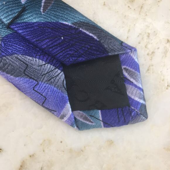 JERRY GARCIA BLUE ABSTRACT ALL SILK TIE - Picture 10 of 15